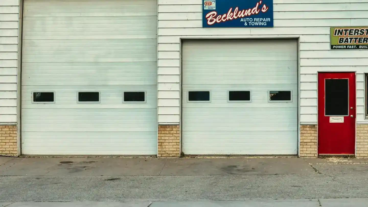 Garage door repair North Vancouver